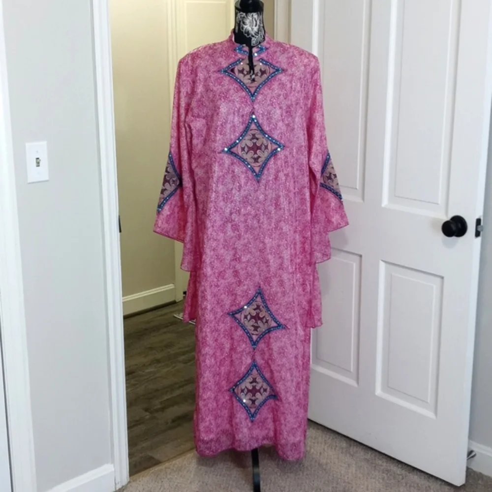 🆕️ 💖RARE Mote Design💖 - Pink Caftan - Picture 1 of 15
